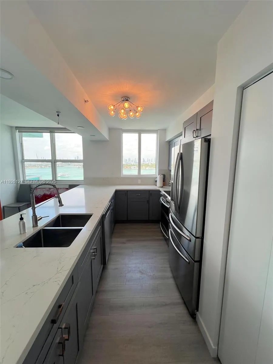 650 West Ave #1001 Miami Beach, FL 33139