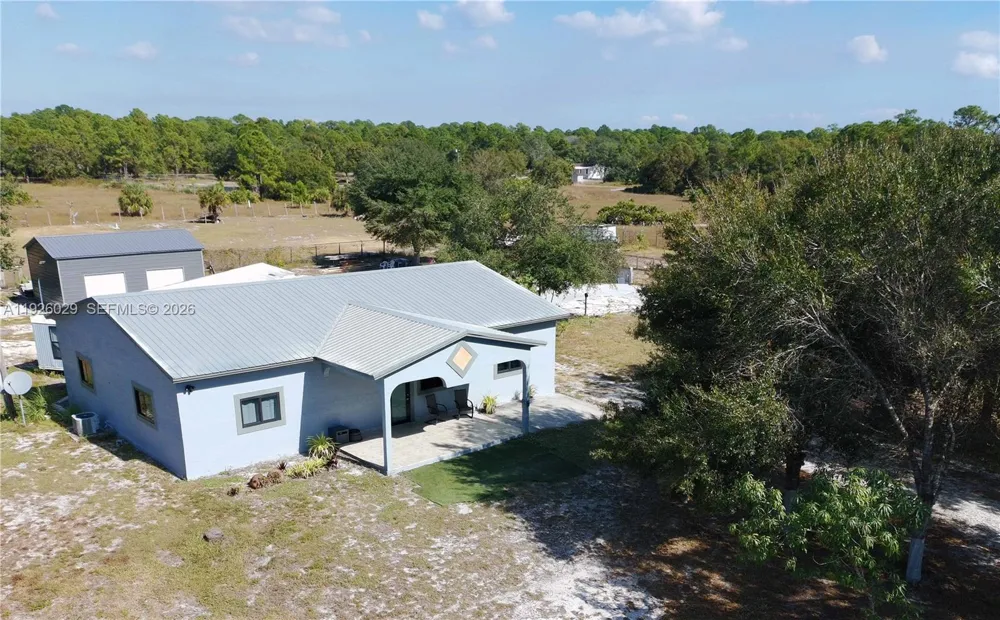527 PERIMETER RD Clewiston, FL 33440
