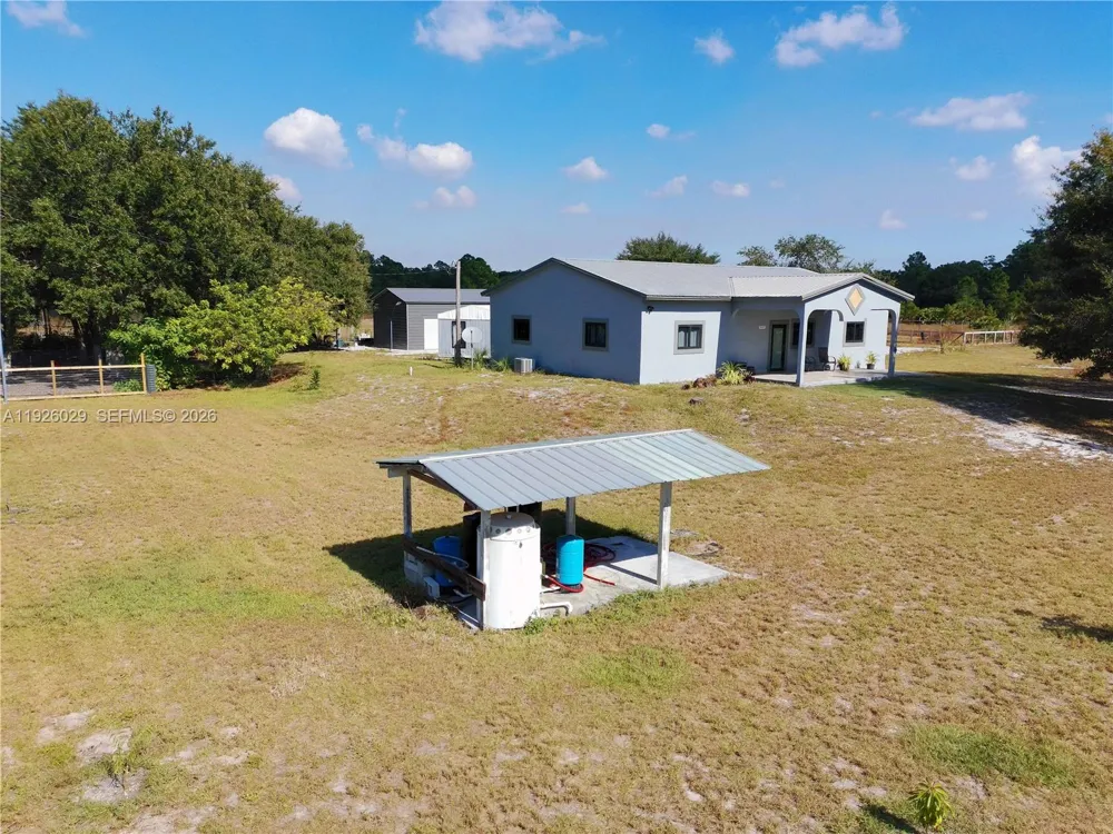 527 PERIMETER RD Clewiston, FL 33440