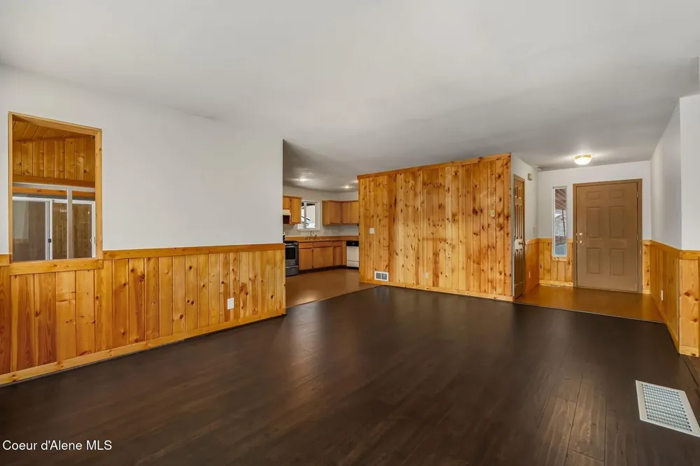 44 Campbell Loop Laclede, ID 83841