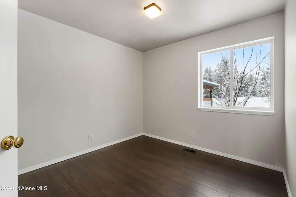44 Campbell Loop Laclede, ID 83841