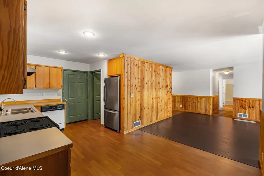 44 Campbell Loop Laclede, ID 83841