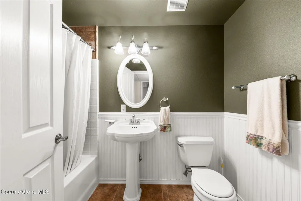 2145 W Grange Avenue Post Falls, ID 83854