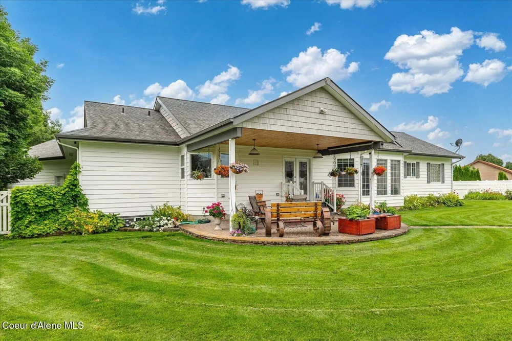2145 W Grange Avenue Post Falls, ID 83854