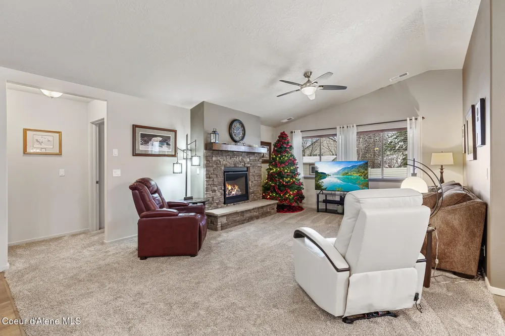 1042 E Allenby Avenue Post Falls, ID 83854