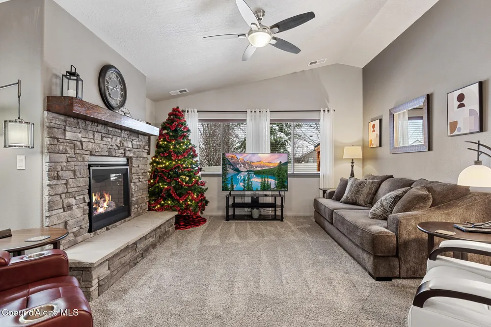 1042 E Allenby Avenue Post Falls, ID 83854