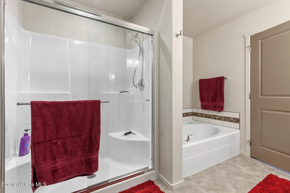 1042 E Allenby Avenue Post Falls, ID 83854