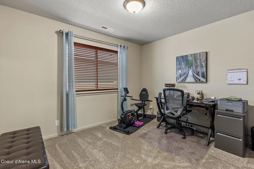 1042 E Allenby Avenue Post Falls, ID 83854