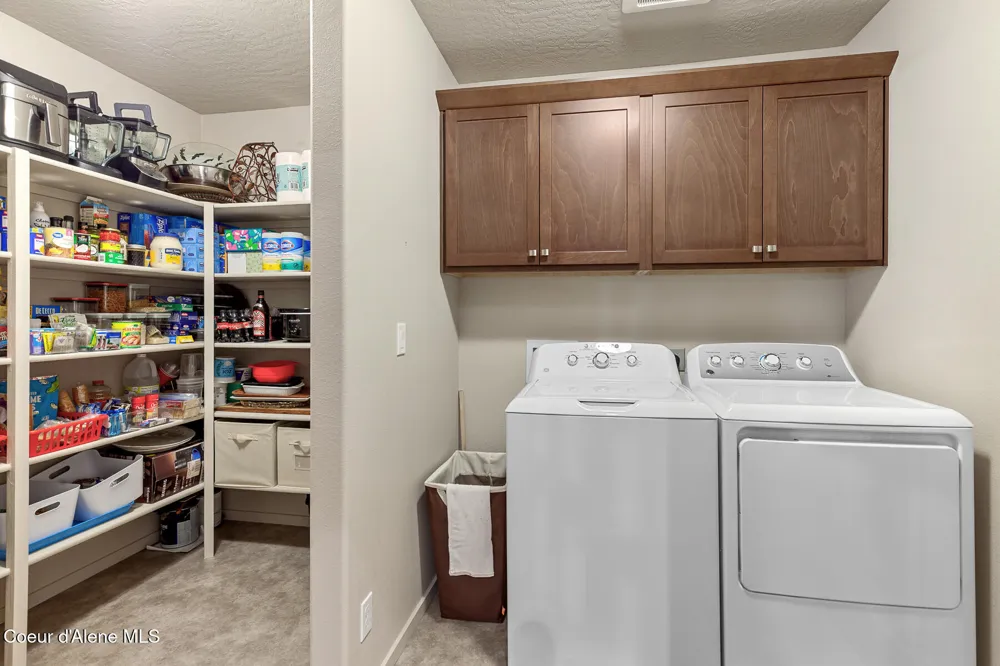 1042 E Allenby Avenue Post Falls, ID 83854