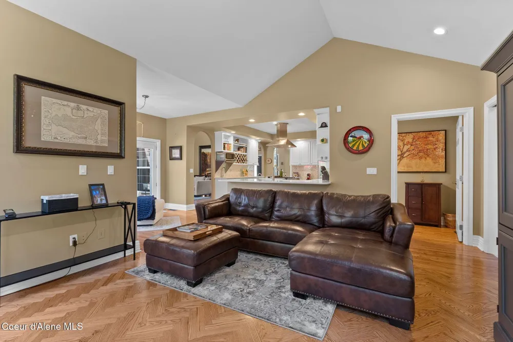 1611 E Heritage Lane Spokane, WA 99208