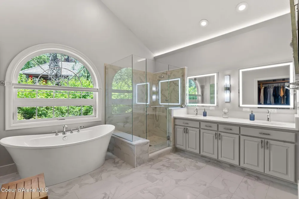 1611 E Heritage Lane Spokane, WA 99208