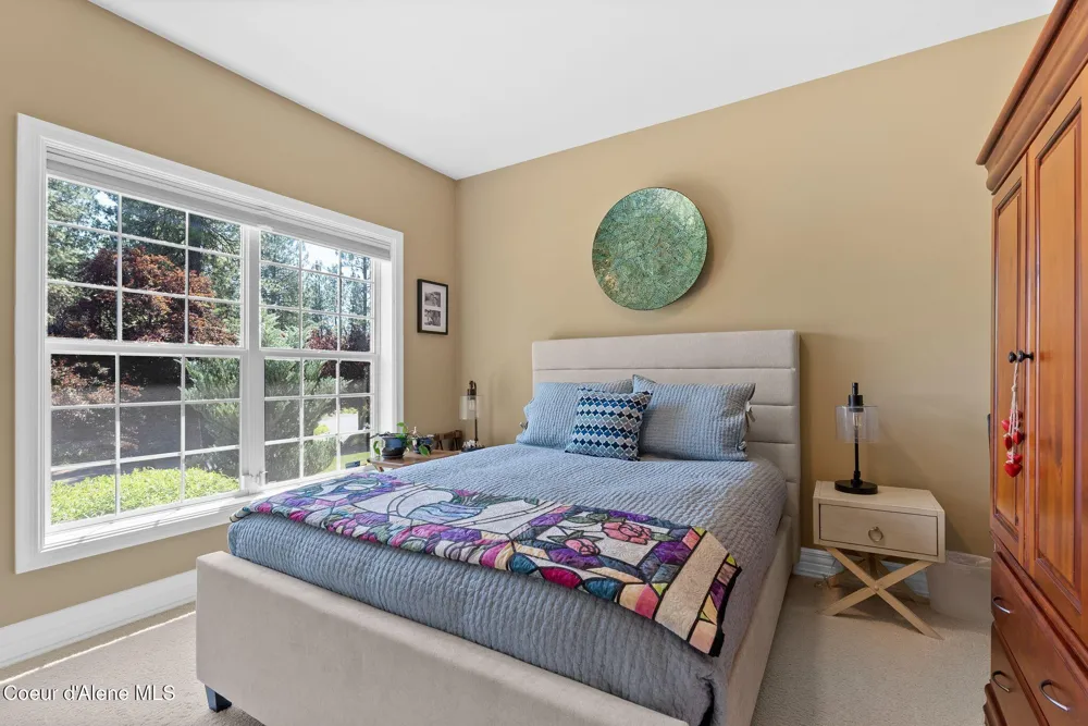 1611 E Heritage Lane Spokane, WA 99208