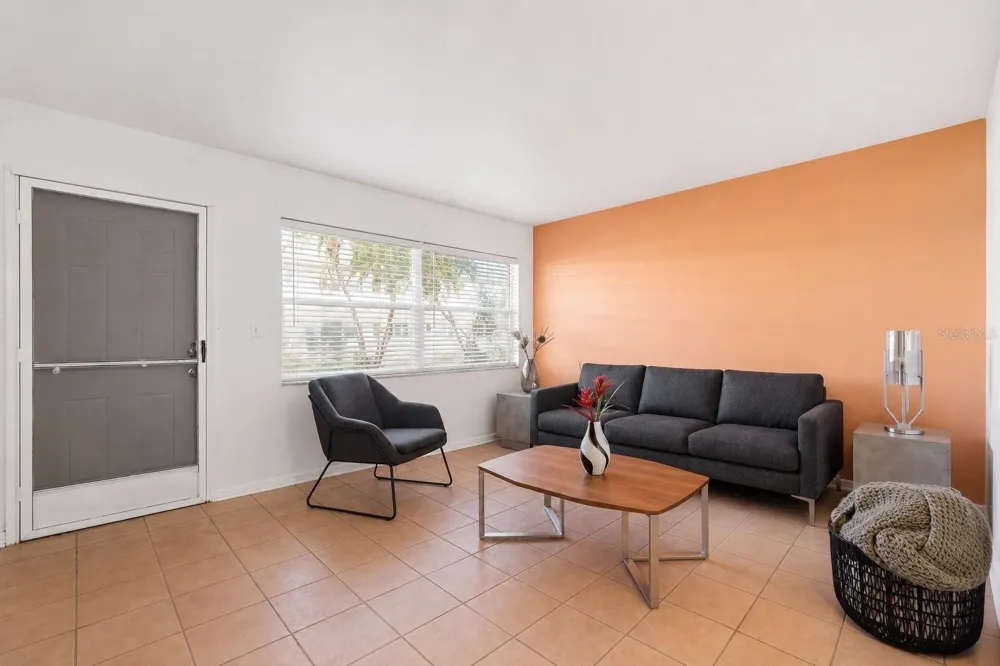 5876 21ST STREET #5 St Petersburg, FL 33714