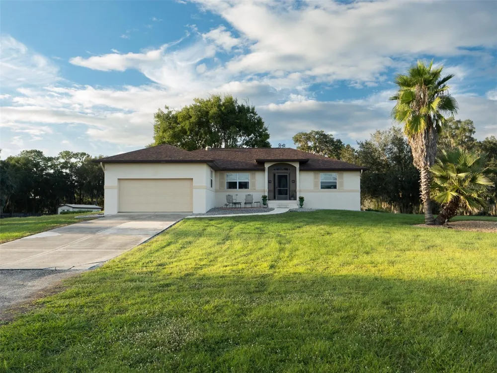9481 W HIGHWAY 316 Reddick, FL 32686