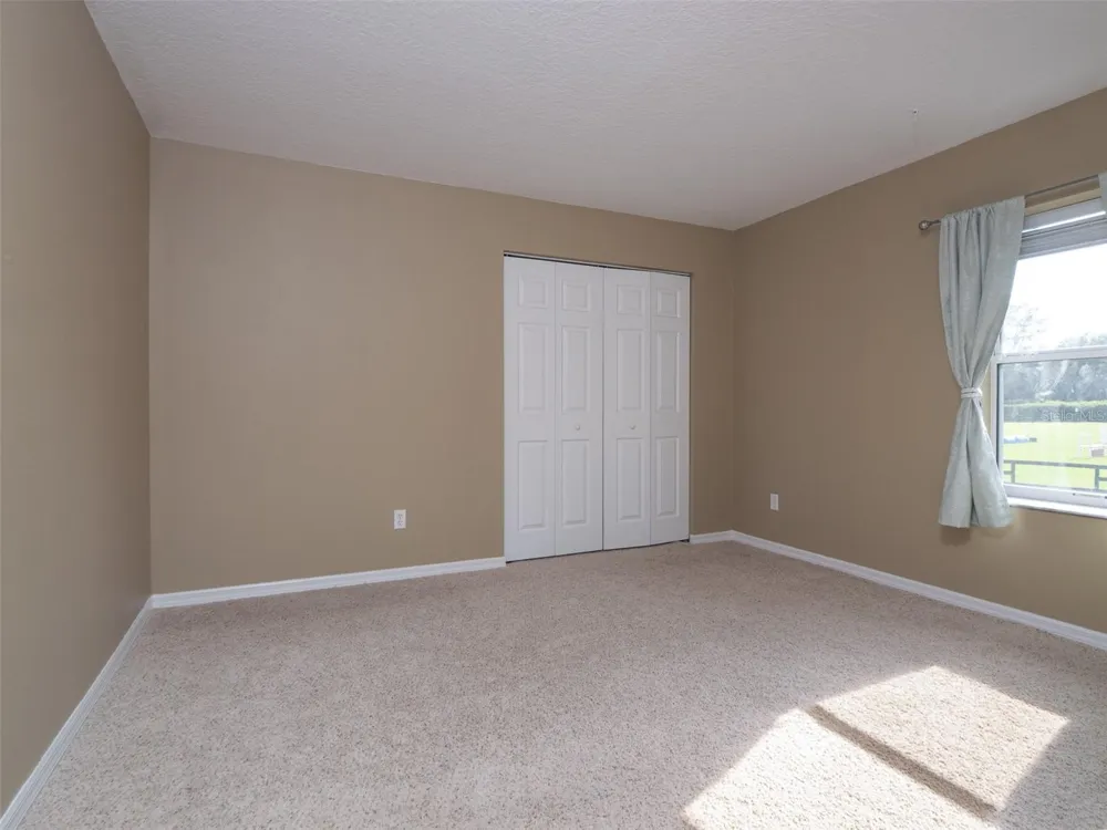 9481 W HIGHWAY 316 Reddick, FL 32686