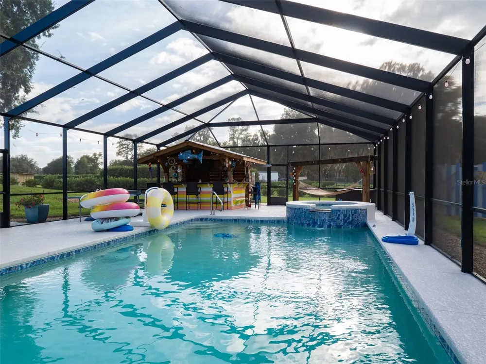 9481 W HIGHWAY 316 Reddick, FL 32686