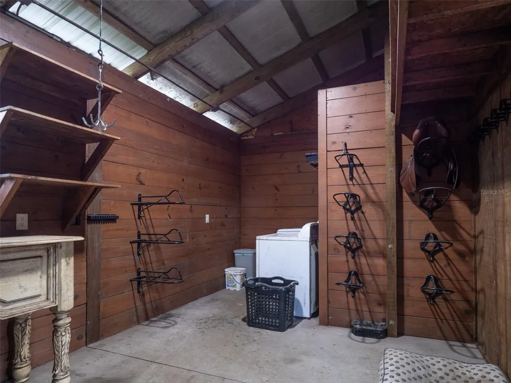 9481 W HIGHWAY 316 Reddick, FL 32686