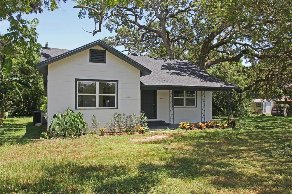 4925 MAGNOLIA AVENUE Mulberry, FL 33860