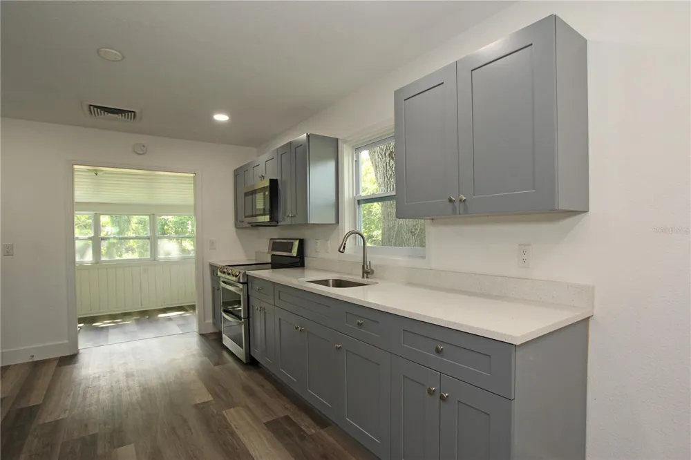 4925 MAGNOLIA AVENUE Mulberry, FL 33860