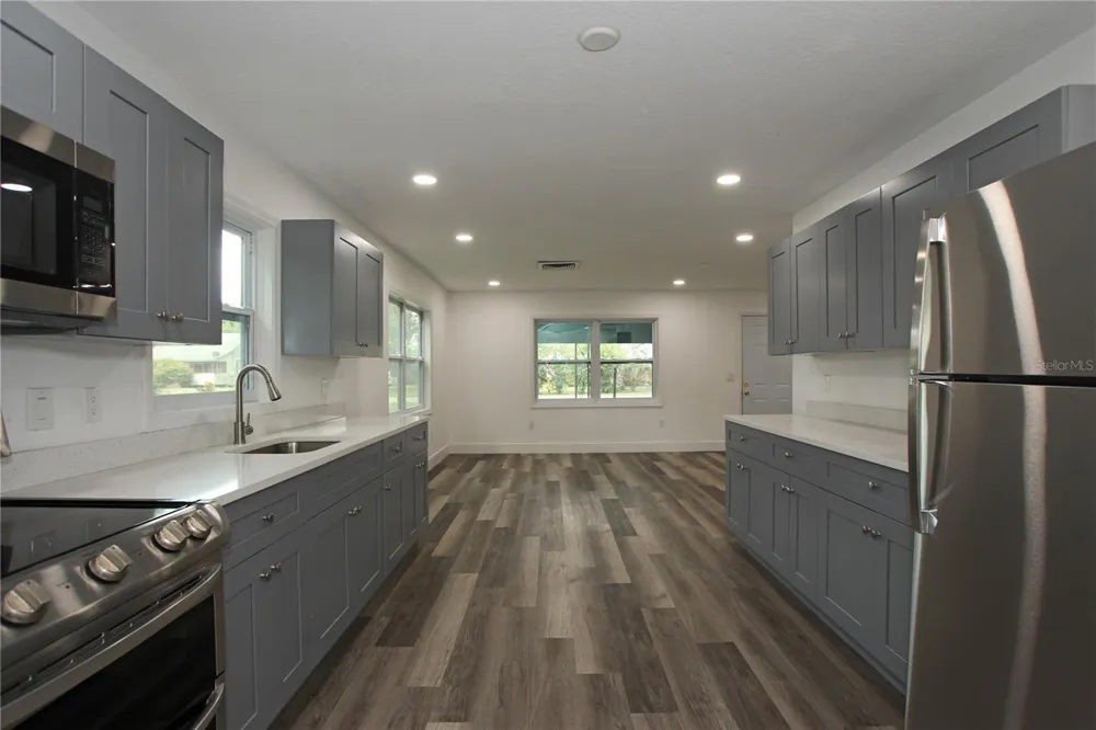 4925 MAGNOLIA AVENUE Mulberry, FL 33860