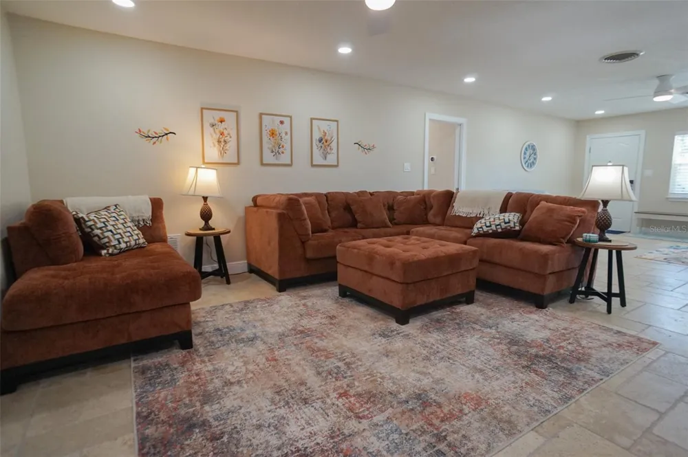 929 LANTANA AVENUE Clearwater Beach, FL 33767