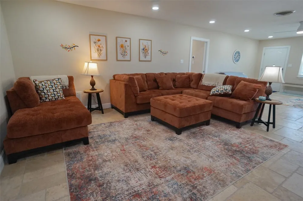 929 LANTANA AVENUE Clearwater Beach, FL 33767