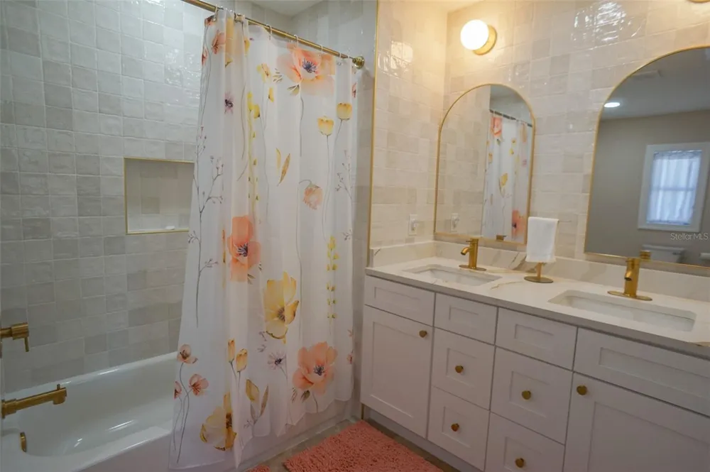 929 LANTANA AVENUE Clearwater Beach, FL 33767