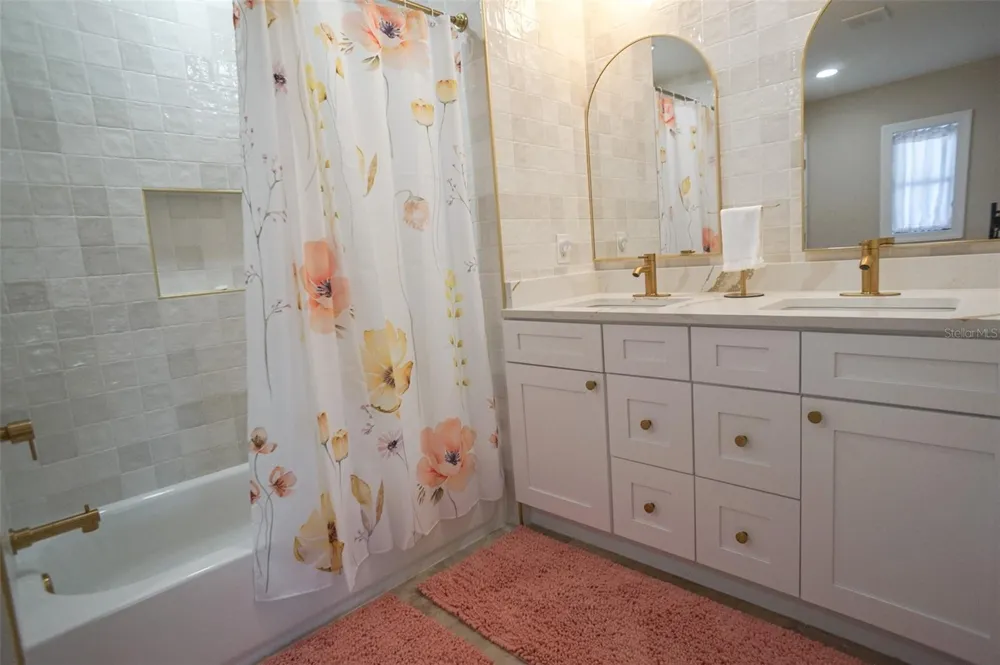 929 LANTANA AVENUE Clearwater Beach, FL 33767
