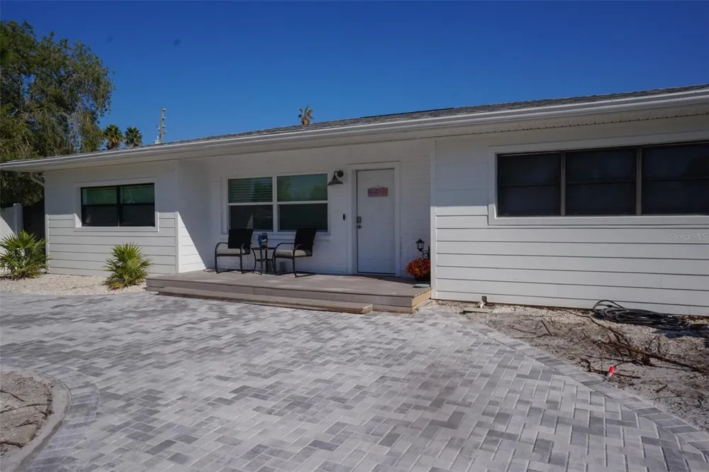 929 LANTANA AVENUE Clearwater Beach, FL 33767