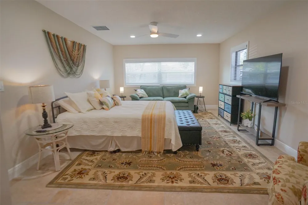 929 LANTANA AVENUE Clearwater Beach, FL 33767