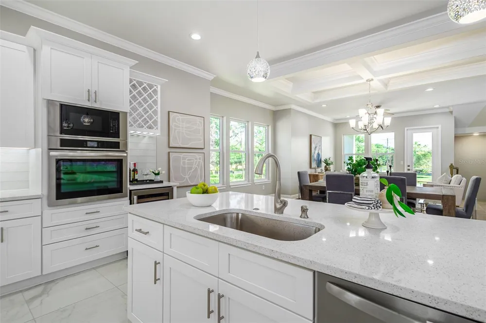 3847 SEENA MANOR COURT Tampa, FL 33618