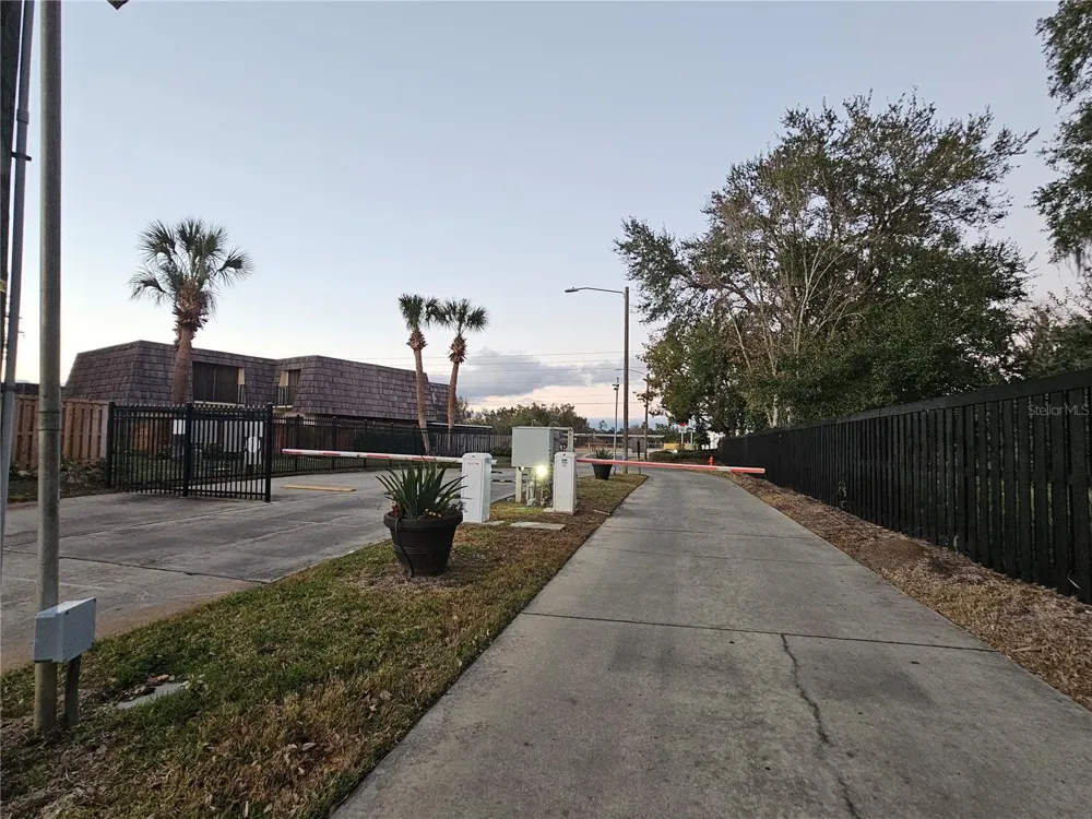 2927 TANGERINE COURT Leesburg, FL 34748