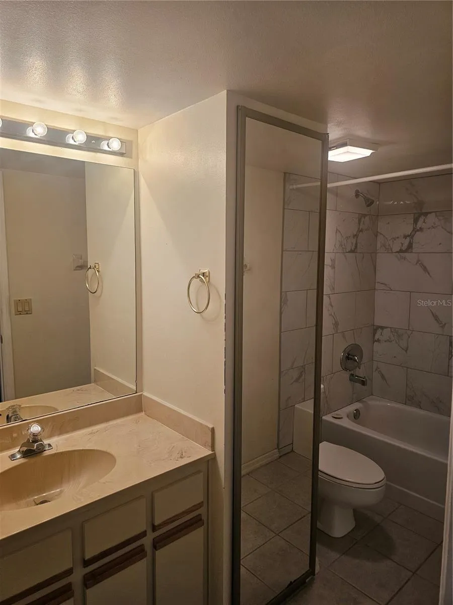 2927 TANGERINE COURT Leesburg, FL 34748