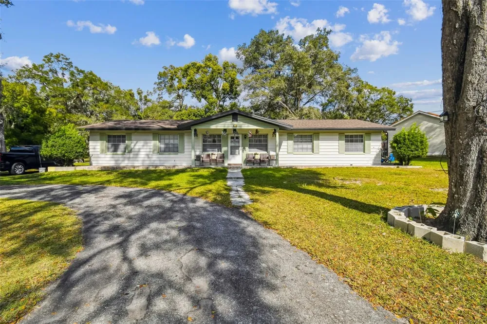 25309 CARNOUSTIE DRIVE Sorrento, FL 32776
