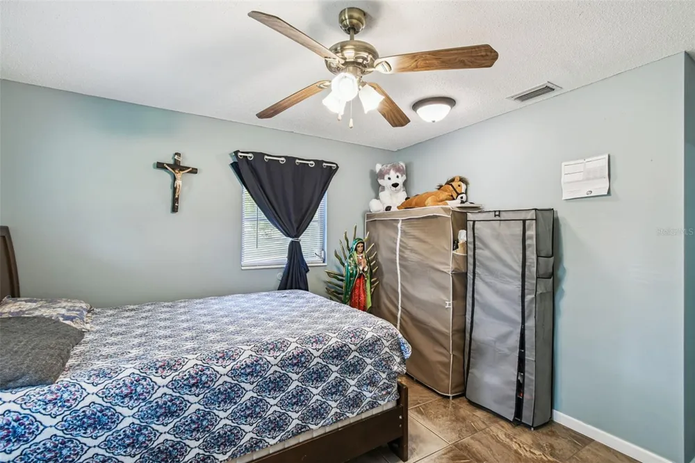 25309 CARNOUSTIE DRIVE Sorrento, FL 32776