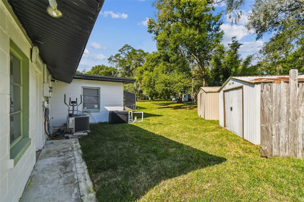 25309 CARNOUSTIE DRIVE Sorrento, FL 32776