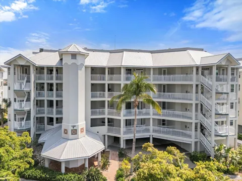 1260 DOLPHIN BAY WAY #404