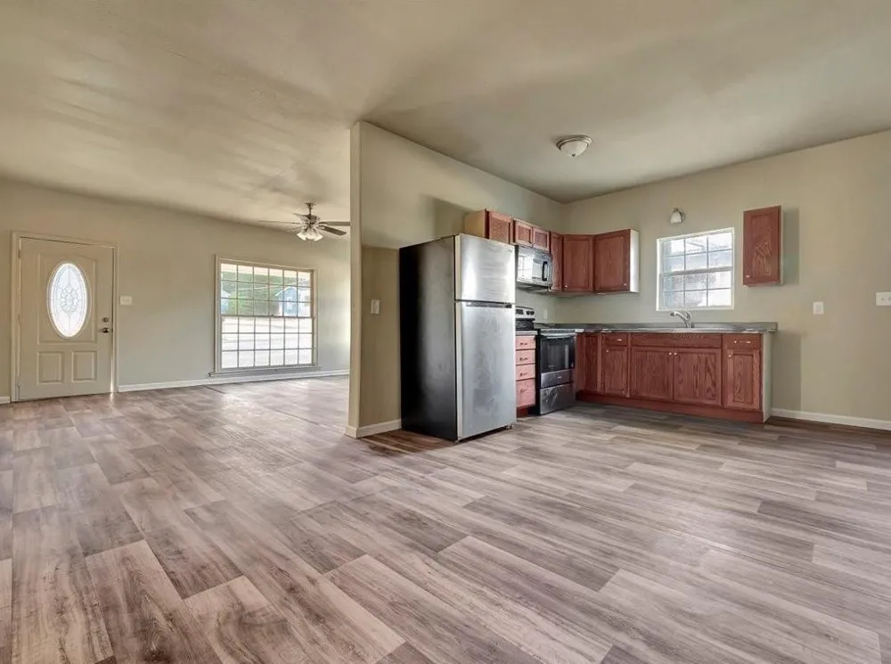 511 Woodlawn Street Henderson, TX 75652