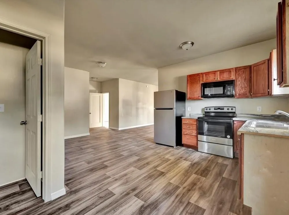 511 Woodlawn Street Henderson, TX 75652