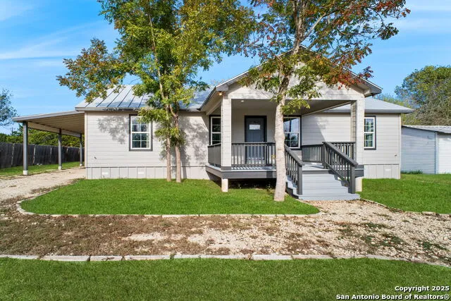 125 Broken Spur Drive