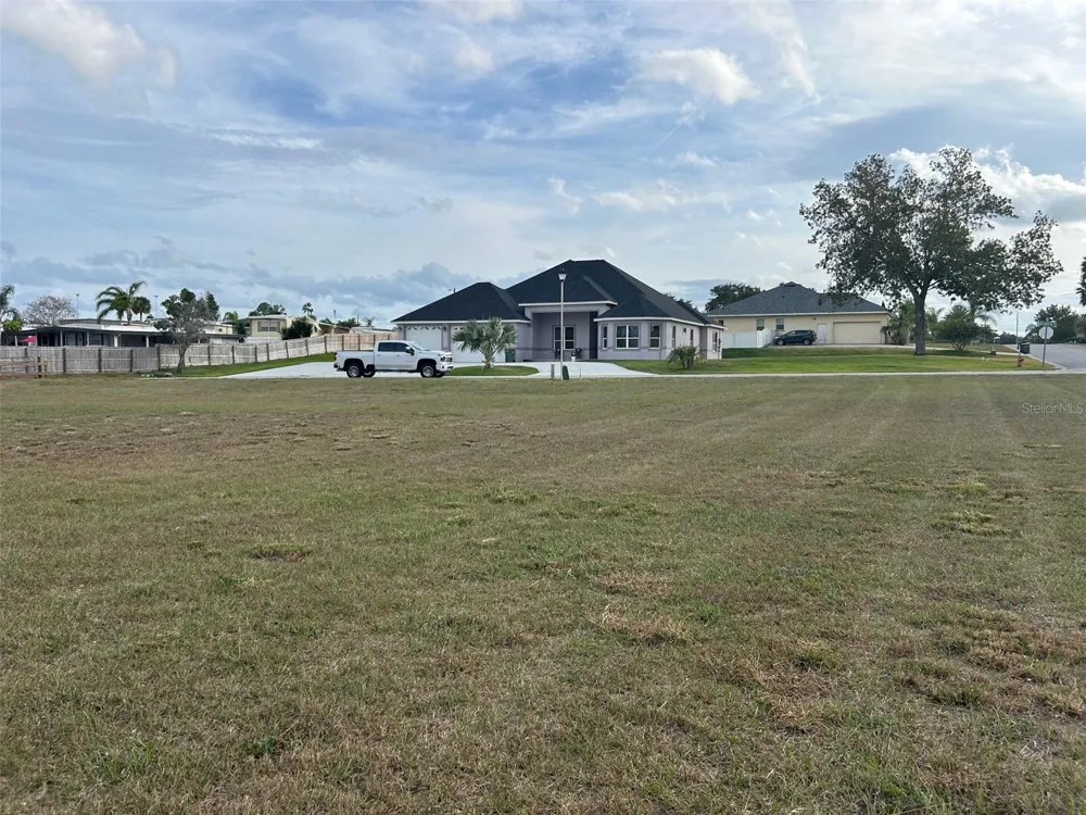 WATERVIEW DRIVE Leesburg, FL 34748