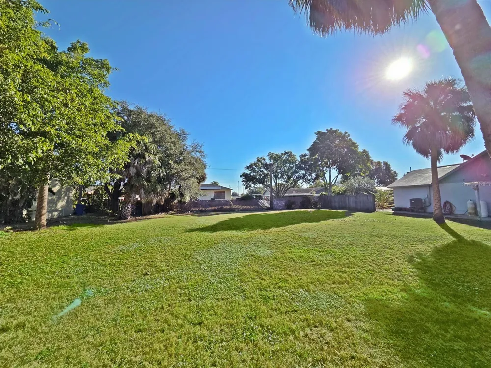 6225 FLAMINGO DRIVE Apollo Beach, FL 33572