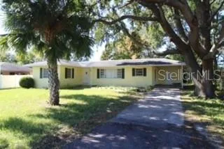 905 MARION DRIVE Mount Dora, FL 32757