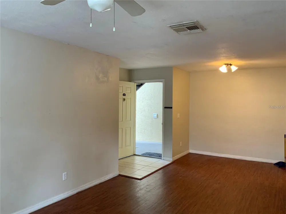233 RED MAPLE PLACE #233 Brandon, FL 33510