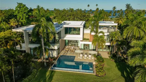 200 DORADO BEACH DRIVE #2210