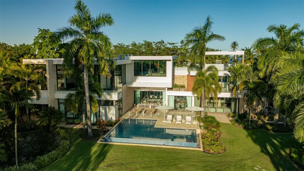 200 DORADO BEACH DRIVE #2210 Dorado, PR 00646