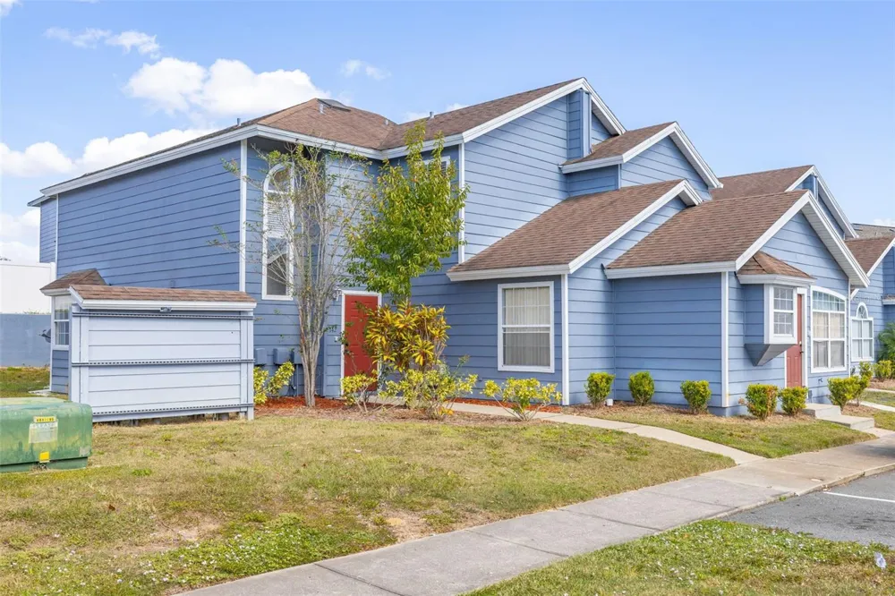 142 MANGO DRIVE Davenport, FL 33897