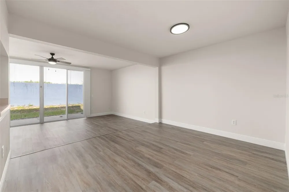 142 MANGO DRIVE Davenport, FL 33897