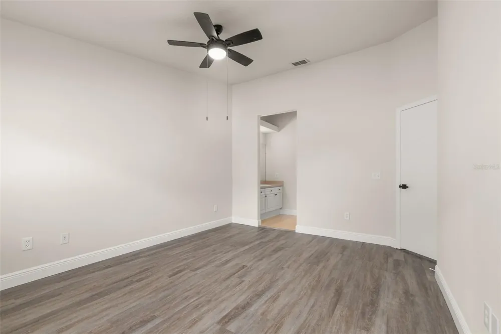 142 MANGO DRIVE Davenport, FL 33897