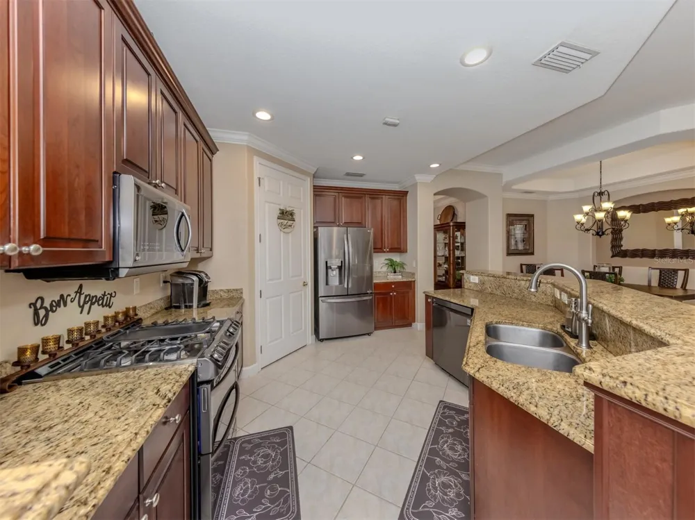 114 BELLA VISTA TERRACE #6B North Venice, FL 34275